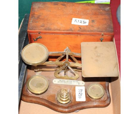 		Cased microscope slides and letter scales