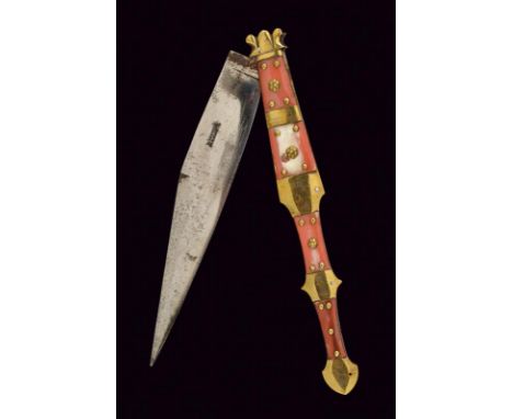 dating: first quarter of the 20th Century provenance: Spain, Long and wide blade with tip with oblique back on one side and A
