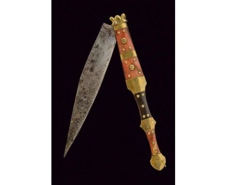 dating: first quarter of the 20th Century provenance: Spain, Long and wide blade with tip with oblique back on one side and A