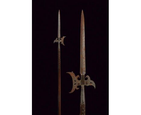 dating: 17th Century provenance: France, Cusp with straight, double-edged blade, ribbed in the center, small axe and rear flu