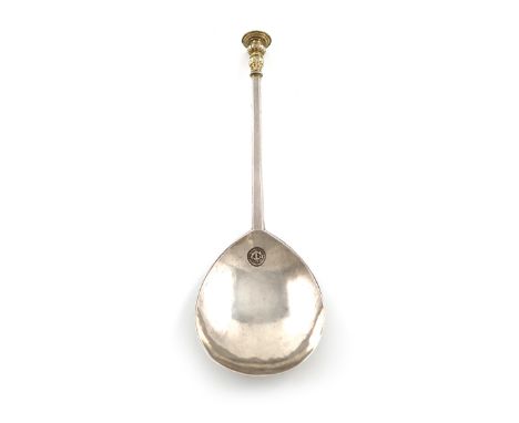 A Charles I Sussex silver Seal-top spoon, by Daniel Seymour, Chichester, circa 1643, fig-shaped bowl, the reverse with a rudi