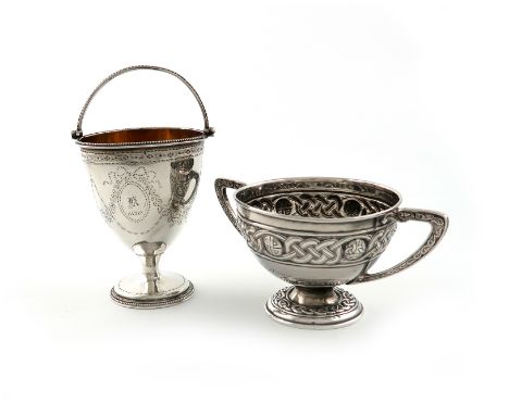 A Scottish provincial silver two-handled bowl, by Alexander Ritchie, Iona, with Glasgow marks for 1927, circular form, scroll