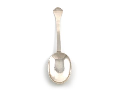 A Charles II Scottish silver Trefid spoon, by Edward Cleghorne, Edinburgh circa 1669-79, oval bowl, the reverse with a ribbed