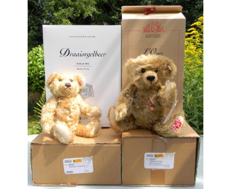 Two Steiff Limited Editions Teddy Bear Holland 02 and Monaco Event Teddy, 660689 Holland 2002 Barrel Organ Bear, blonde 33cm,