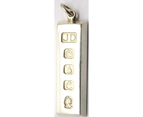 Hallmarked silver 1977 Britannia silver 1oz ingot, 32g. P&amp;P Group 1 (£14+VAT for the first lot and £1+VAT for subsequent 