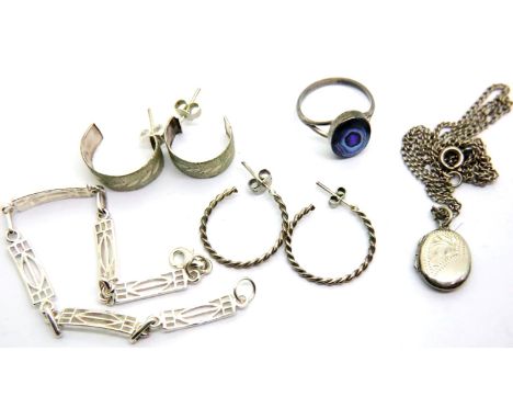 Collection of silver jewellery including locket and chain, earrings, bracelet etc, combined 15g. P&amp;P Group 1 (£14+VAT for