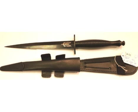 Current Issue Commando dagger with SAS logo. P&amp;P Group 2 (£18+VAT for the first lot and £3+VAT for subsequent lots) 