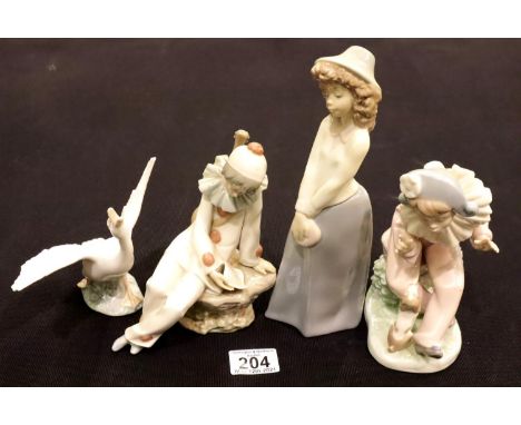 Three Nao figurines, tallest H: 20 cm. P&amp;P Group 3 (£25+VAT for the first lot and £5+VAT for subsequent lots) 