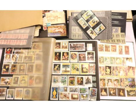 Collection of world stamp albums and loose stamps. P&amp;P Group 2 (£18+VAT for the first lot and £3+VAT for subsequent lots)