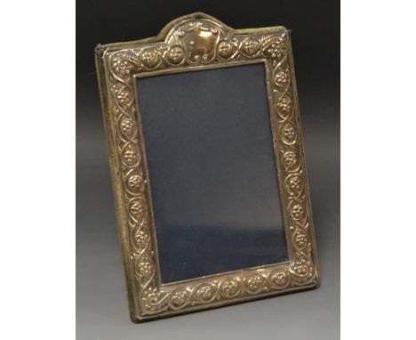 A Victorian style silver easel photograph frame, Sheffield 1995