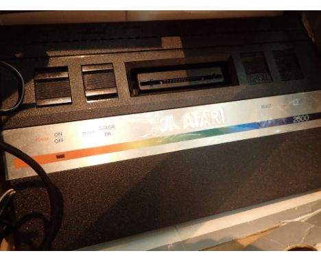 Atari 2600 console and box 