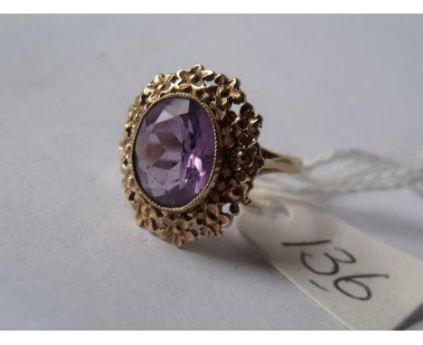 Fancy 9ct amethyst dress ring approx size L 3.3g   