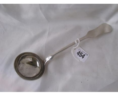 Continental fiddle pattern large sauce ladle 100g.   