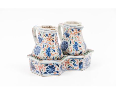 A cruet setExport porcelainBlue, iron-oxide, green and gilt decorationChina, Kangxi reign (1662-1722)(losses, faults and rest