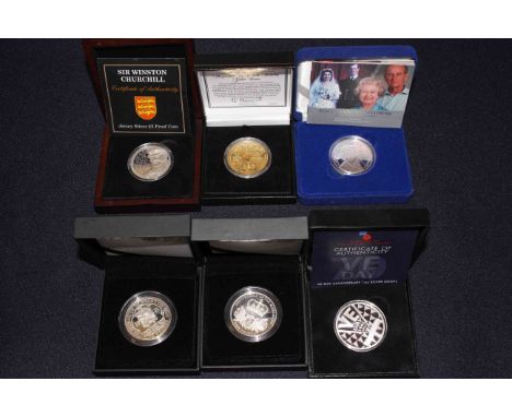 Collection of silver coins in boxes with COAs inc Royal Mint 2007 Diamond Wedding proof coin, Sir Winston Churchill Jersey £5