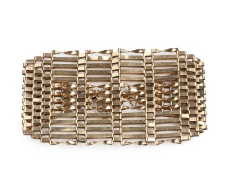 A 9ct gold gate-link bracelet, with padlock clasp, width 4.95cm, length approximately 17.5cmGross weight only approximately 2