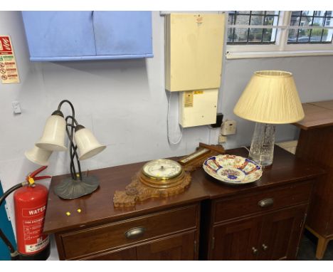 An oak cased barometer, 80cm H, an Imari scalloped bowl and two table lamps