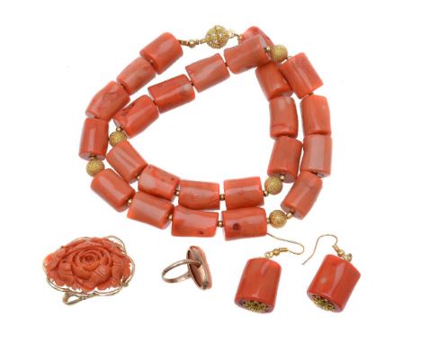 ϒA coral necklace, composed of polished coral beds, with textured spacers in between, with a magnetic clasp, 51.5cm long; a p