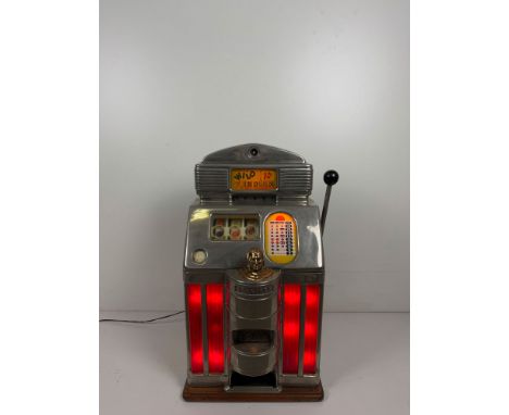O. D. Jennings &amp; Co. Wild Indian Chief 10 cent slot machine ca. 1950. Very good restored visual condition, shows a little