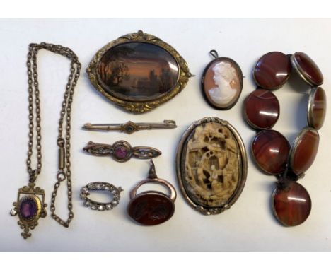 CAMEO BROOCH, OVAL LANDSCAPE BROOCH, POLISHED AGATE LINK BRACELET, GATE SEALED FOB ON SWIVEL, TWO BAR BROOCHES AND A CARVED B