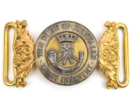 †A post 1881 officer’s gilt and silver plated WBC of The D of Cornwall’s Light Infantry, regimental oak spray pattern ends. V