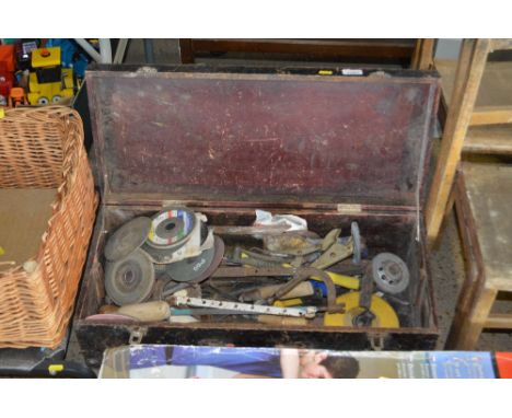 A tool chest and contents 