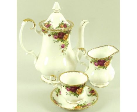 A Royal Albert part dinner service, decorated in Old Country Roses pattern, comprising twelve dinner plates, 26cm, fourteen s