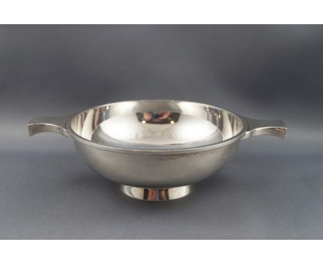 A Scottish silver quaiche with two flat handles and a plain bracket foot, Edinburgh 1984 by Hamilton & Inches, 6.3oz, 11.75cm