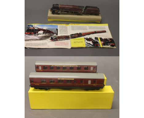A boxed Hornby Dublo 00 gauge London-Glasgow Express "The City Of London" 4-6-2 steam engine and tender together with two box