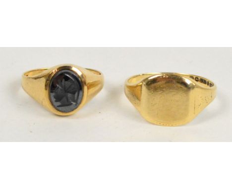 A 9ct gold signet ring set with intaglio seal and a plain example, approx 5.7g (2).