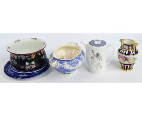 A mixed lot of ceramics comprising an early 20th century Continental porcelain jar and cover (af), a chamber pot, two flow bl