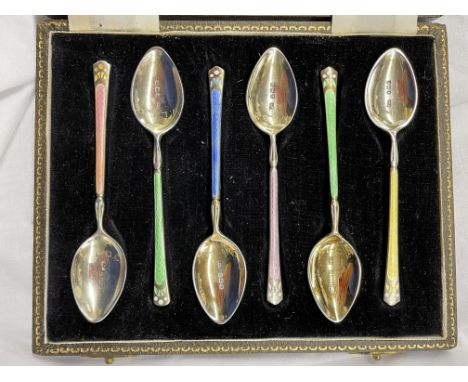 CASED SET OF SILVER AND GUILLOCHE ENAMEL DECORATIVE 1930 TEASPOONS