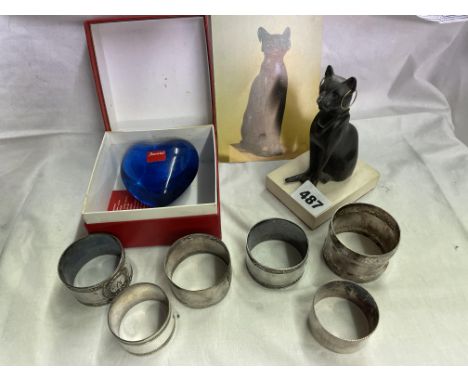 ELECTROPLATED FOUR DIVISION TOAST RACK, VARIOUS NAPKIN RINGS, BACCARAT BLUE GLASS HEART SHAPED PAPERWEIGHT AND A MODEL OF AN 