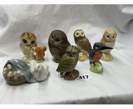 BESWICK FIGURES OF A KINGFISHER, OLD MR BROWN FROM BEATRIX POTTER, A POOLE OWL, A GOEBEL OWL ANDA LLADRO DUCK AND DUCKLINGS F