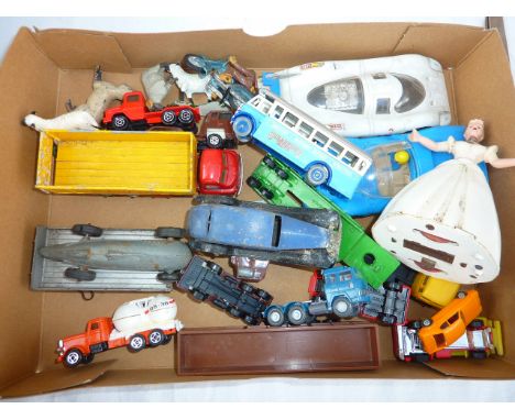 TIMPO TOY RACING CAR, CORGI, DINKY EARLY SALOON CAR, BUDGIE LORRY, SCALEXTRIC CAR, DUNDRY CARS