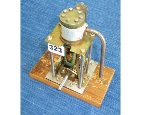 SINGLE CYLINDER HOT AIR OR STEAM SMALL MODEL ENGINE