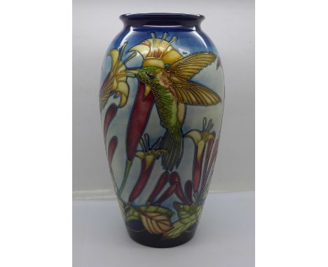 A limited edition Moorcroft vase decorated with hummingbirds, 60/75, designed by Paul Hilditch 2003, 25.5cm 