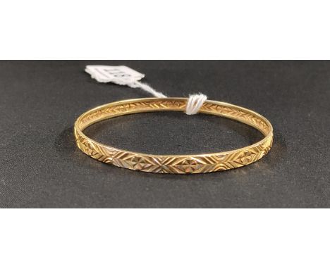 18 CARAT GOLD CONTINENTAL BANGLE 13 GMS 