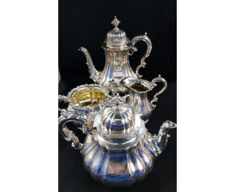 BEAUTIFUL 4 PIECE SILVER TEA SERVICE - LONDON 1848 BY WILLIAM COMYNS WEIGHING CIRCA 88/89 OUNCES