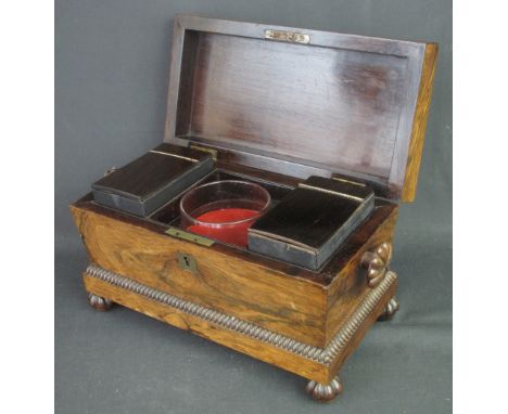 EARLY 19TH CENTURY ROSEWOOD TEA CADDY, of rectangular form, the interior comprising two lidded and hinged rectangular compart