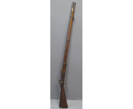 19TH CENTURY MUZZLE LOADING PERCUSSION MILITARY STYLE THREE BAND MUSKET, fully stocked with 38.5" barrel, ladder sight, sling