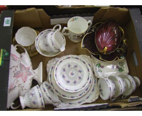 A collection of pottery including Tuscan Honiton tea set, Carltonware rouge royale dishes, 