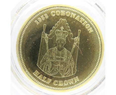 2012 9ct gold Coronation commemorative half crown, uncirculated grade. UK P&amp;P Group 0 (£6+VAT for the first lot and £1+VA
