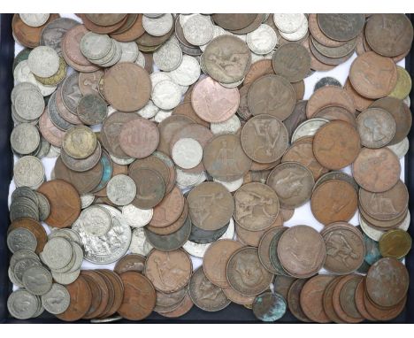 A large quantity of UK and world coins, with commemoratives and £5 coins. UK P&amp;P Group 1 (£16+VAT for the first lot and £