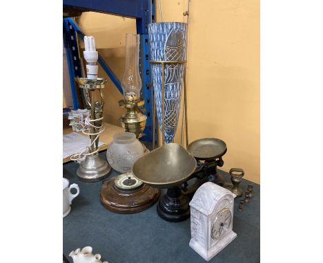 A SET OF VINTAGE SCALES WITH WEIGHTS, OIL LAMP, TABLE  LAMP, BAROMETER, CLOCK, VASE, ETC 