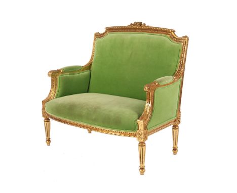 Sofa im Louis XVI-StilHöhe: 99 cm.Breite: 99 cm.Sitzhöhe: 40 cm.Tiefe: 55 cm. Frankreich, 19. Jahrhundert. Über kannelierten 