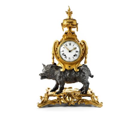 Große Louis XV-BronzetischuhrHöhe: 56 cm. Maximale Breite: 37 cm. Tiefe: 23 cm. Frankreich, Transitionsstil, um 1770.Dreiteil