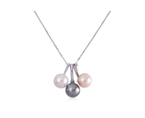 A MULTI COLOUR SOUTH SEA CULTURED PEARL PENDANT ON CHAIN
Featuring three south sea cultured pearls measuring approximately 8.