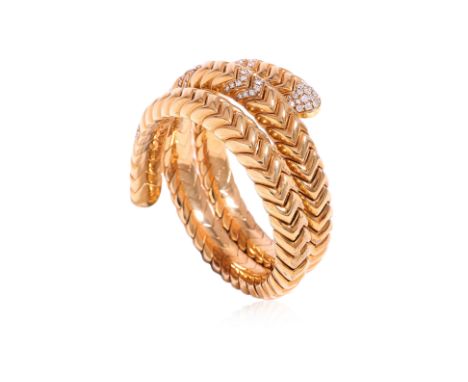 A DIAMOND 'SPIGA' SPRUNG BRACELET BY BVLGARI Featuring round brilliant cut diamonds totalling approximately 1.60 Cts, mounted