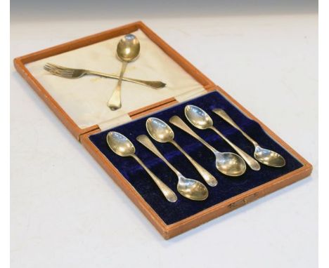 Set of six George V silver coffee spoons, Sheffield 1911, together with a George V christening spoon and fork, Sheffield 1929